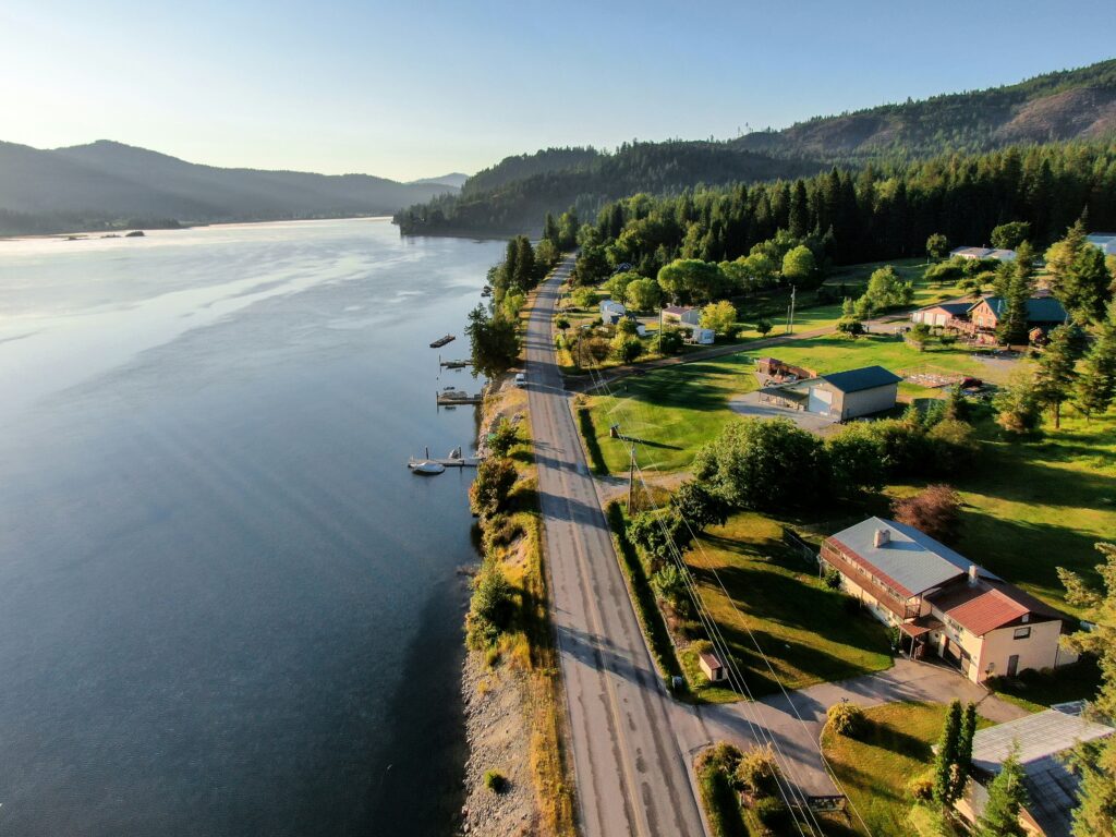 Highway along lake in Sandpoint, Idaho