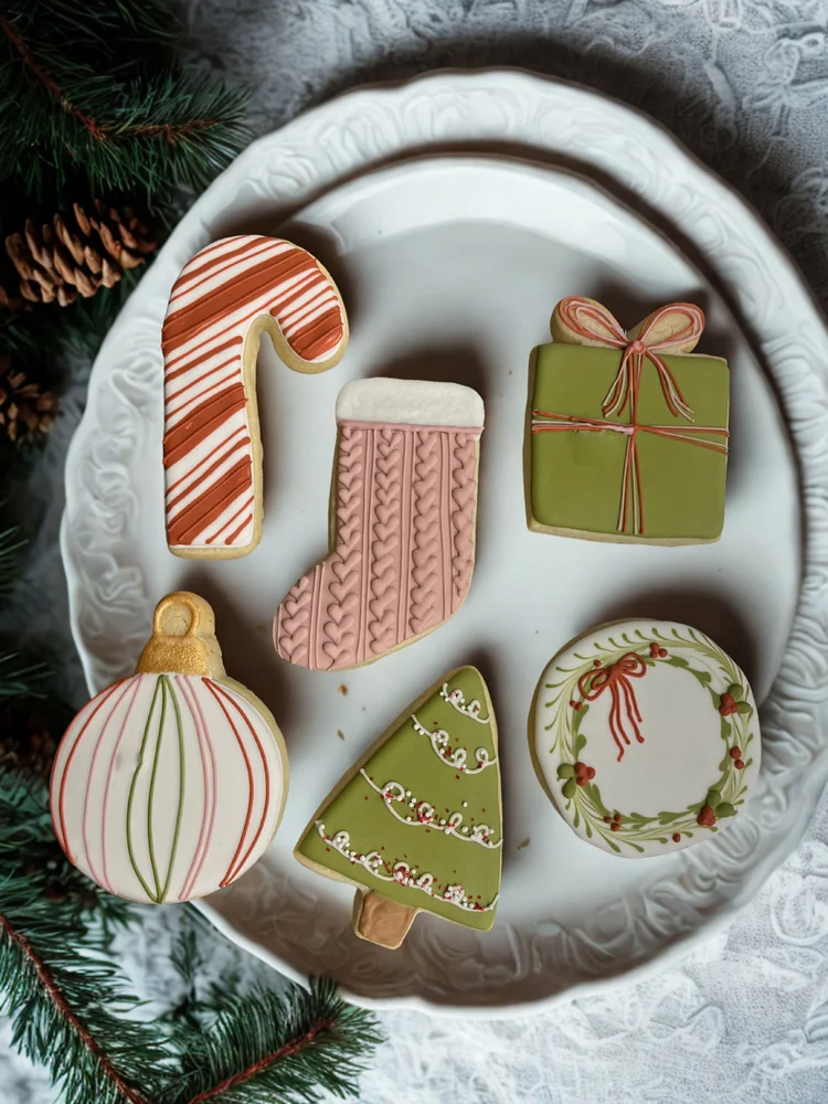 Christmas Cookie Decorating Class at Andy's Crafthouse