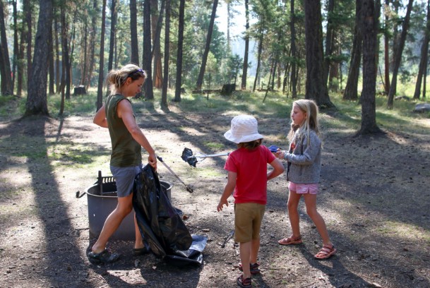 Public Lands Clean Up Day with Swan Valley Connections, Condon